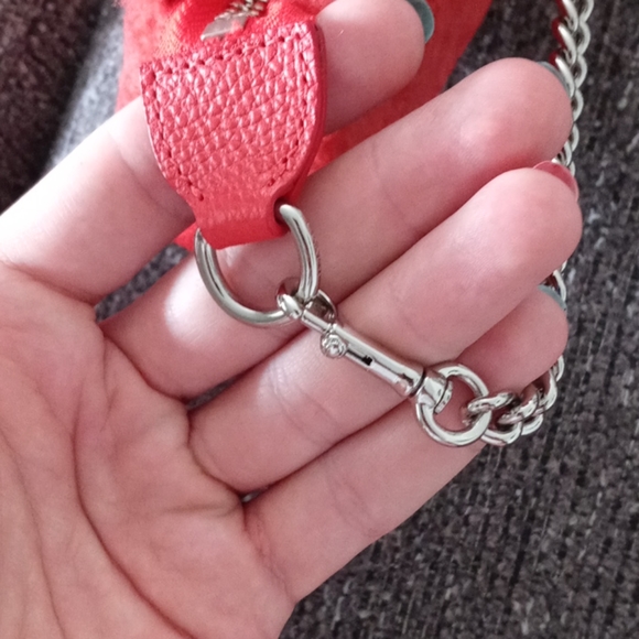 🆕 🏵RARE Coach🏵 - Shearling Nolita w/Pom Pom - Picture 10 of 14